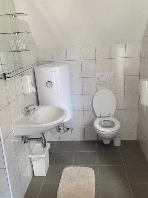 בוהינסקה בלה B&B Rot חדר תמונה