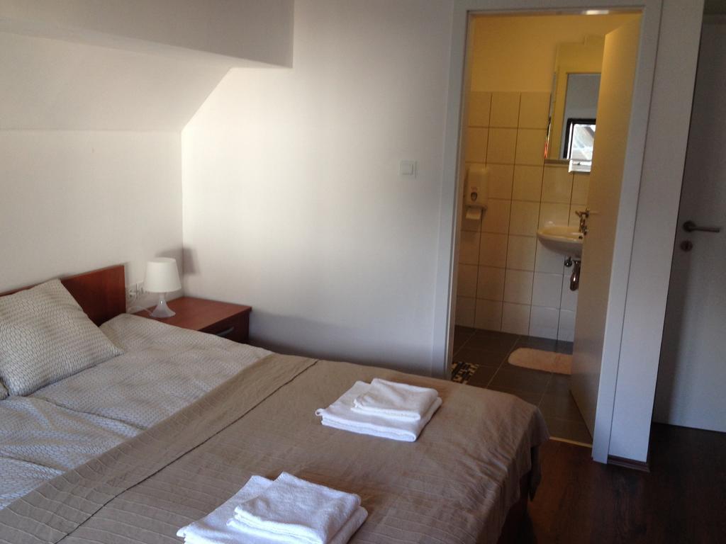 בוהינסקה בלה B&B Rot חדר תמונה
