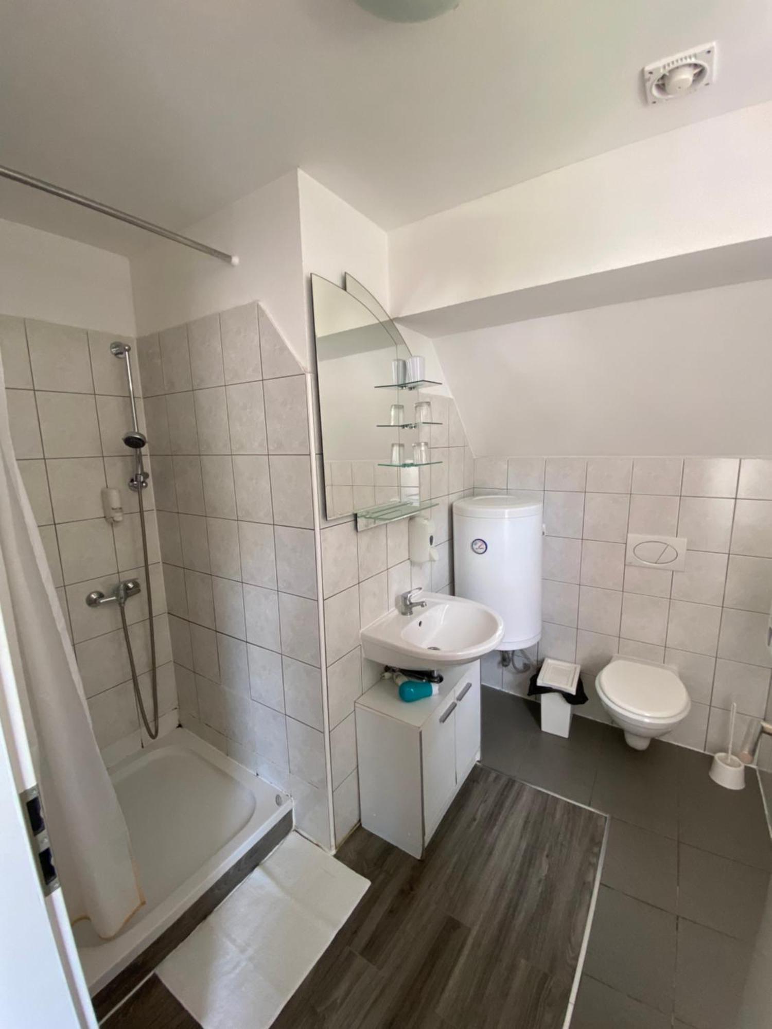 בוהינסקה בלה B&B Rot מראה חיצוני תמונה