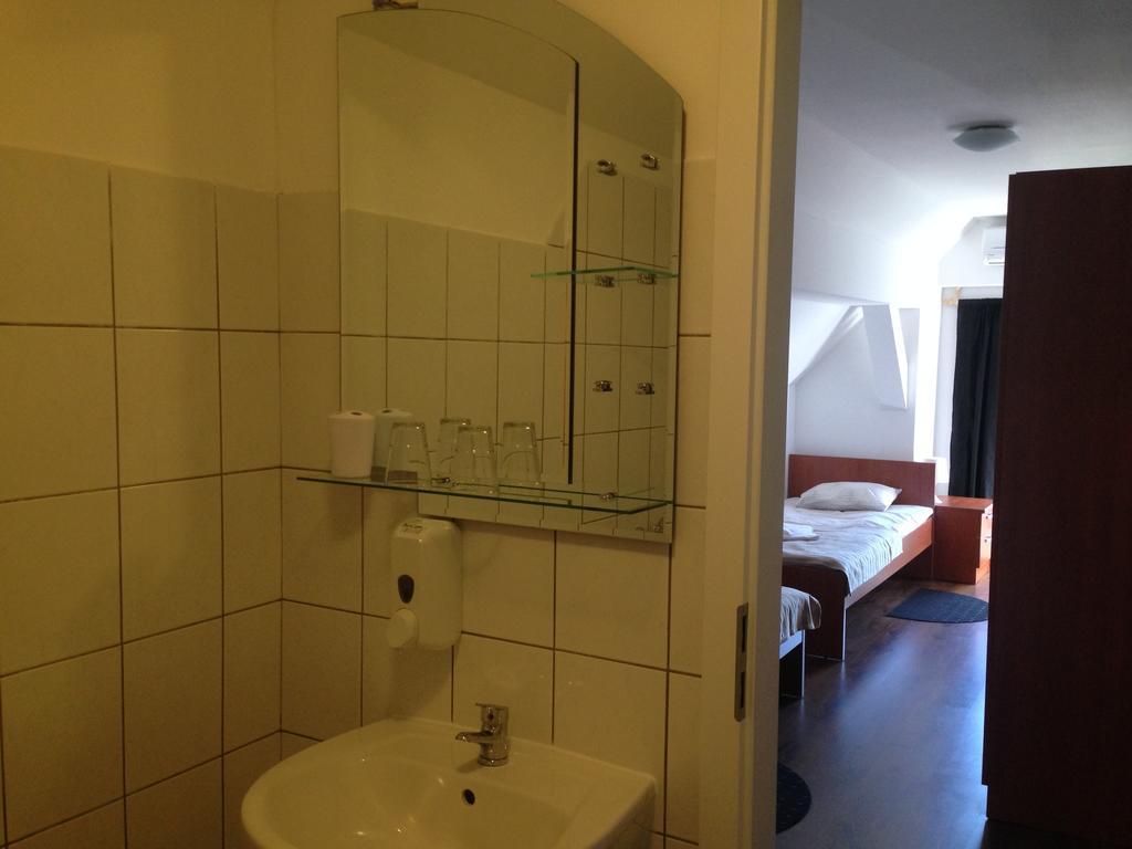 בוהינסקה בלה B&B Rot חדר תמונה